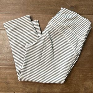 Grey and white striped cropped leggings